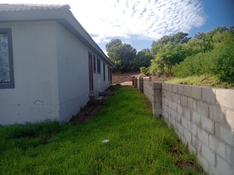 3 Bedroom Property for Sale in Paradise Beach Eastern Cape